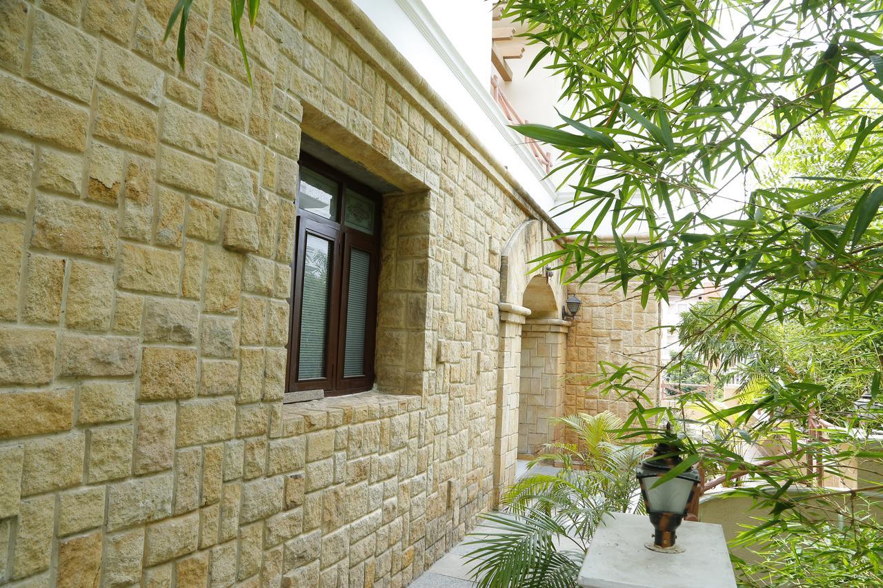 Nomads Nest Hyderabad Exterior photo