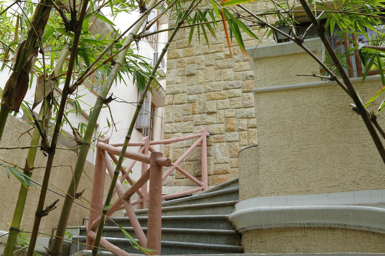 Nomads Nest Hyderabad Exterior photo